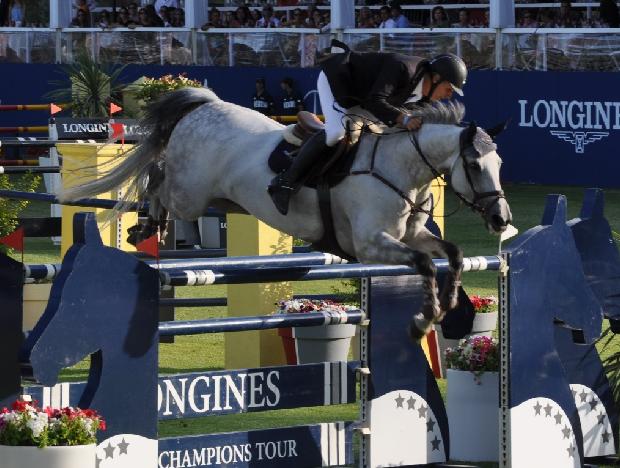 António Vozone & Lacy Woman